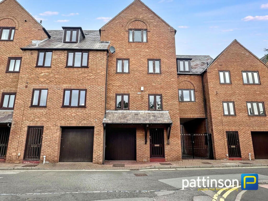 Main image of property: Elvet Waterside, Durham, Durham, DH1 3DA