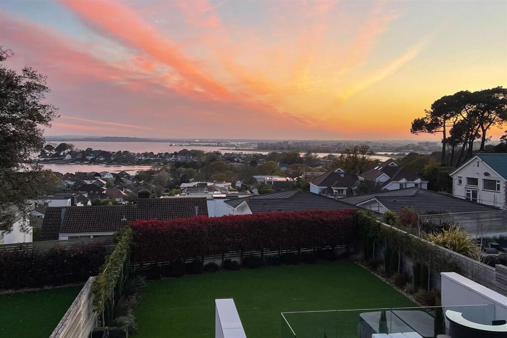 Additional image 19 of Blake Hill Crescent, Lilliput