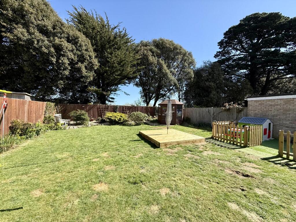 Forest Way, Highcliffe On Sea - View 4