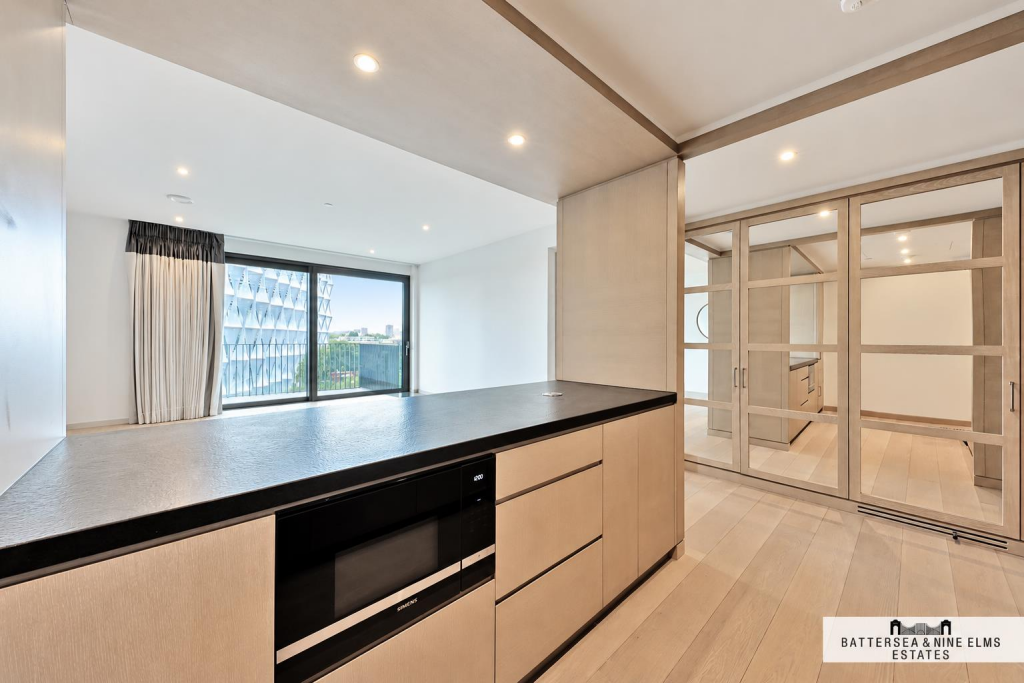 Apartment in London - More