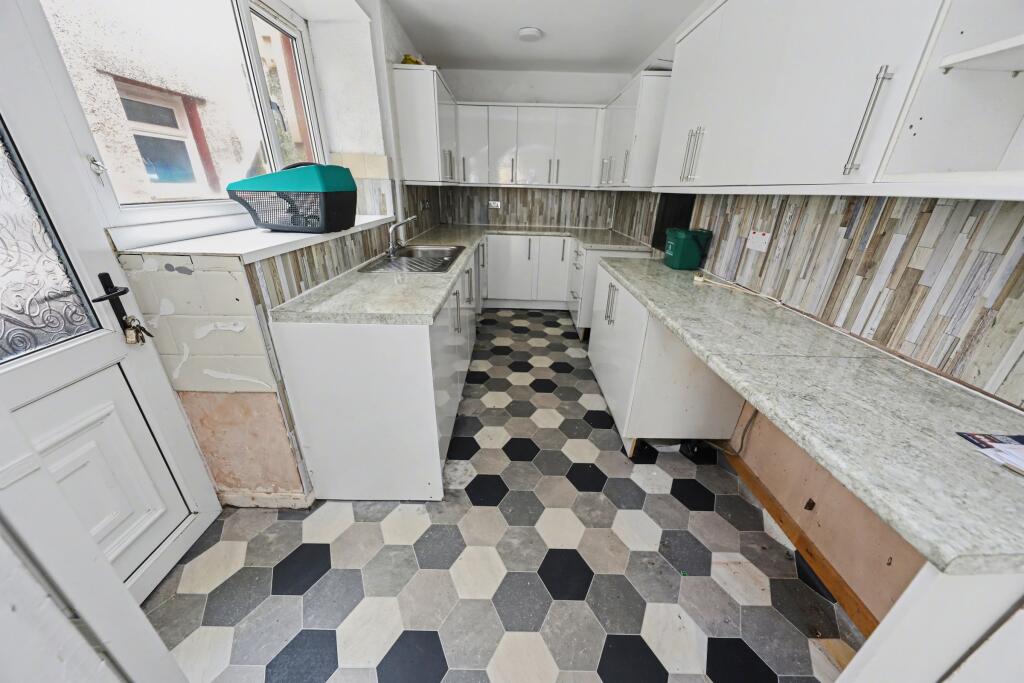 Woodfield Terrace, Mountain Ash photo 3