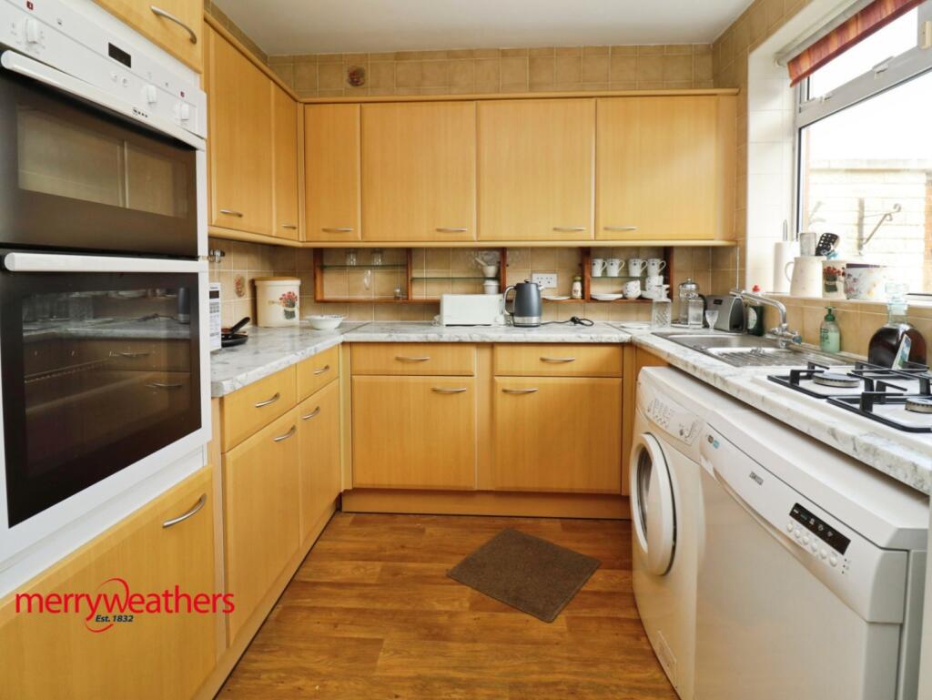 House in Rotherham, Guilthwaite - View 3
