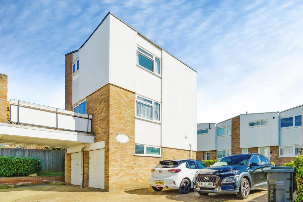 Main image of property: Kempton Walk, Croydon, CR0