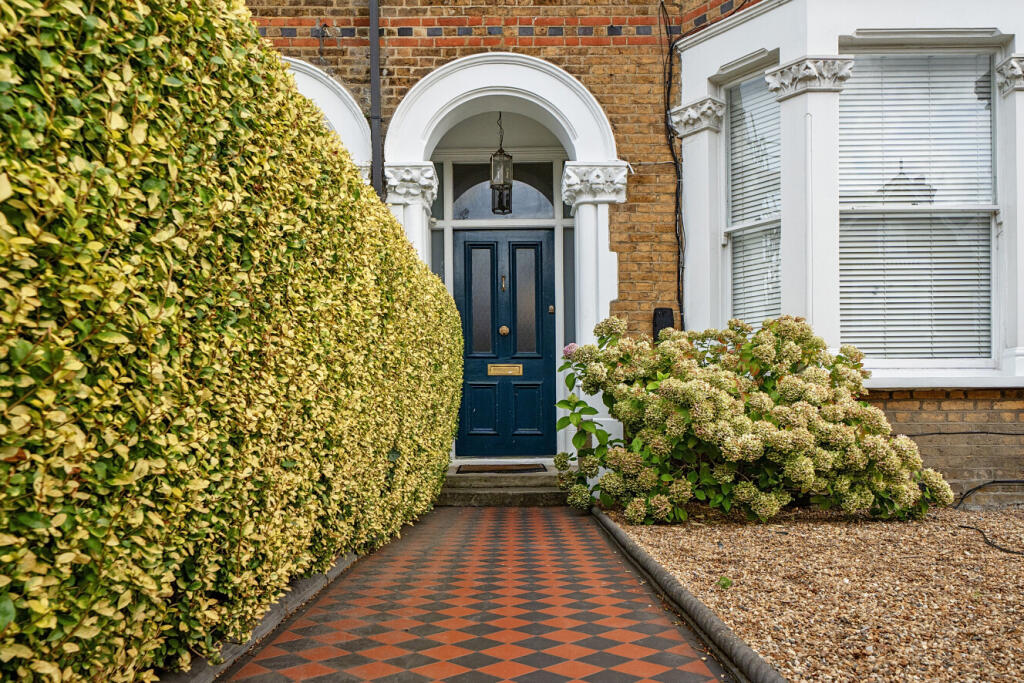 Apartment in London, Merton Park - More