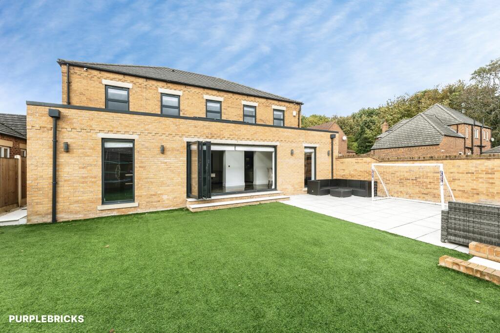 House in Wakefield - View 3