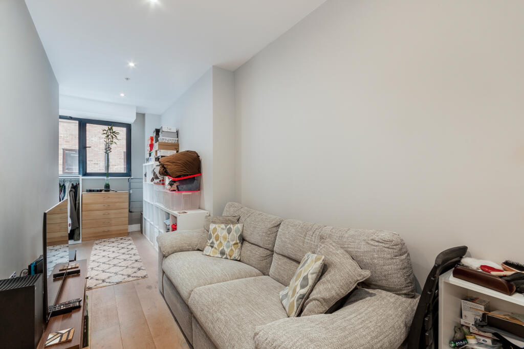 Main image of property: Parkway, Chelmsford, Essex, CM2