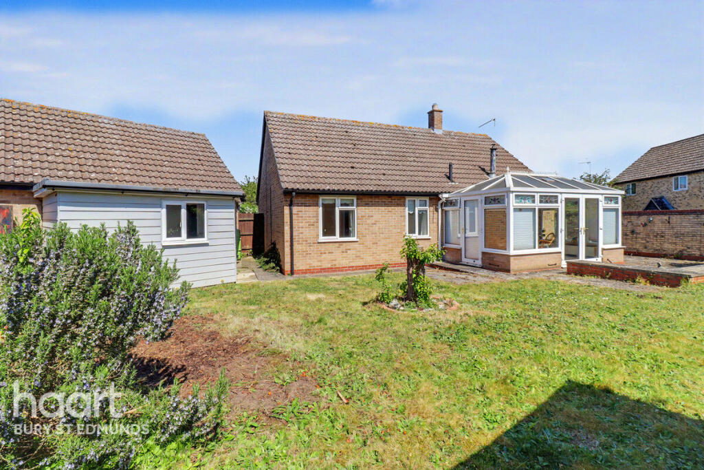 Lofft Close, Stanton, Bury St Edmunds photo 4