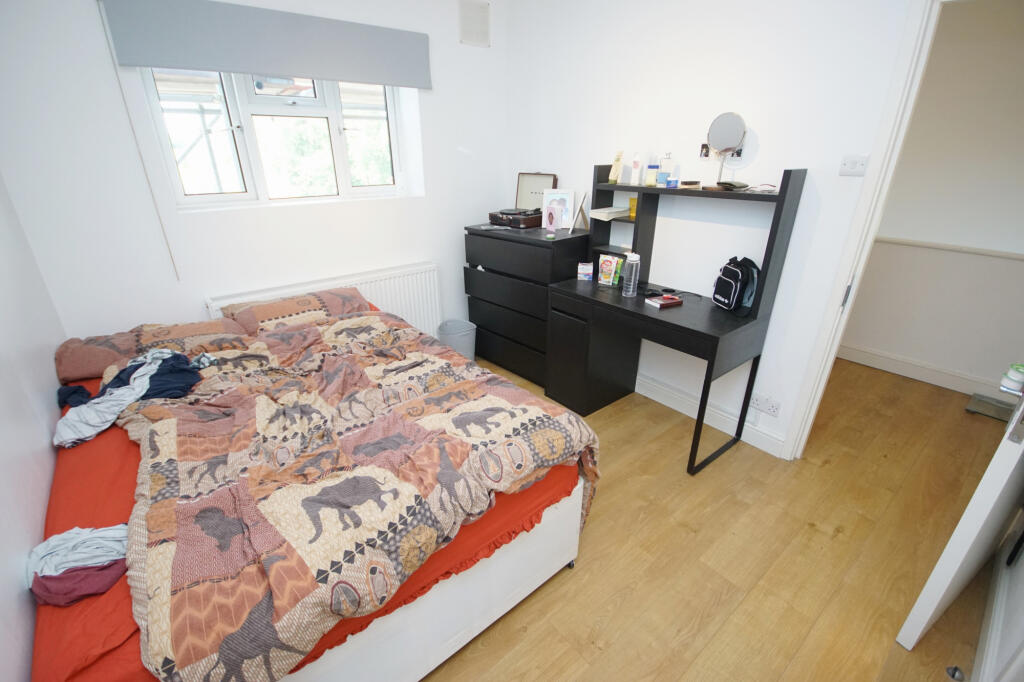 3 bedroom maisonette for rent