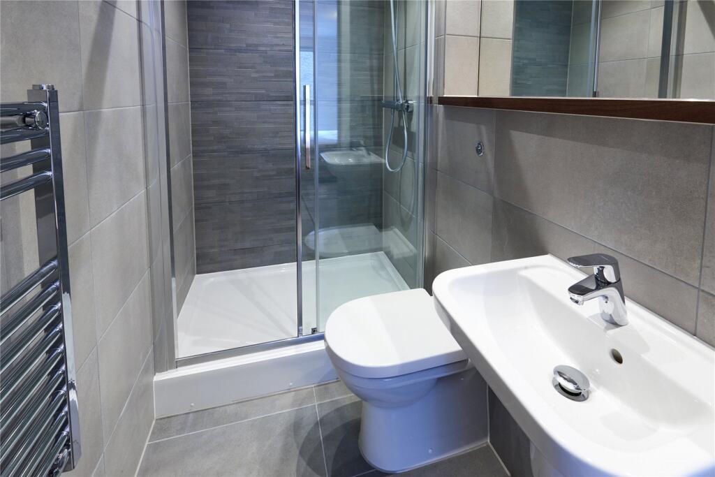 Apartment in Manchester - More