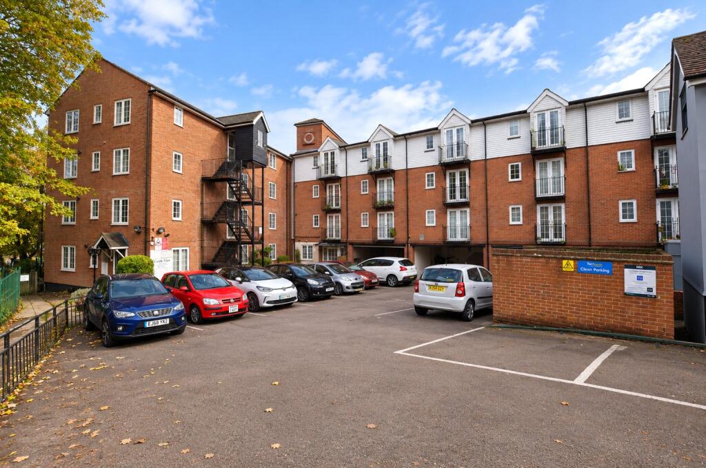 Main image of property: Hockerill Street, Bishop's Stortford, Hertfordshire, CM23