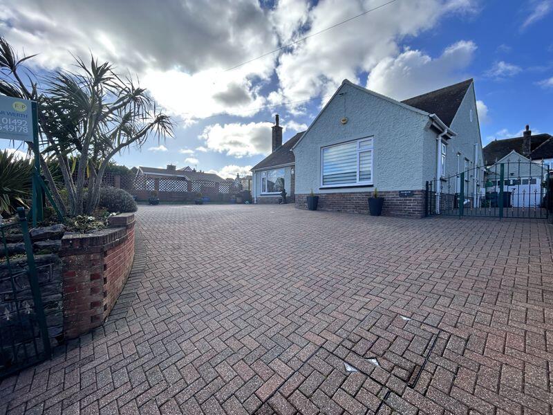 Main image of property: Green Road, Rhos on Sea