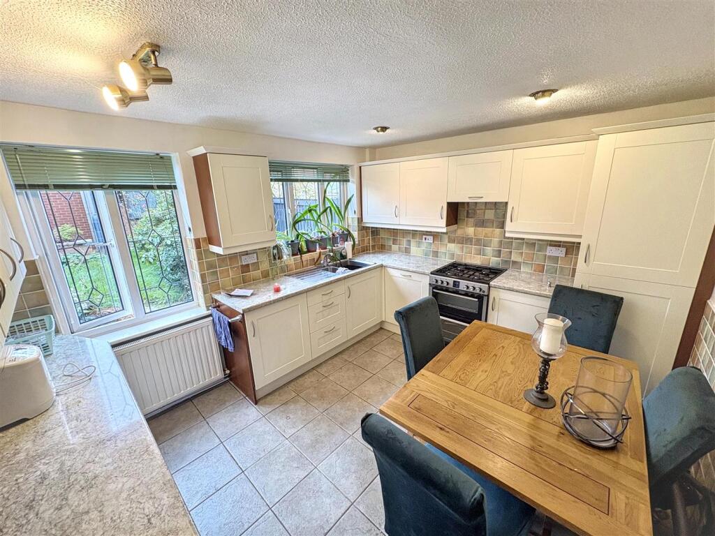 House in Preston - View 3