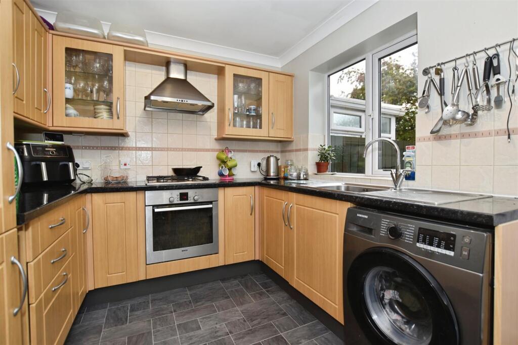 Harrington Court, Hedon, Hull photo 2