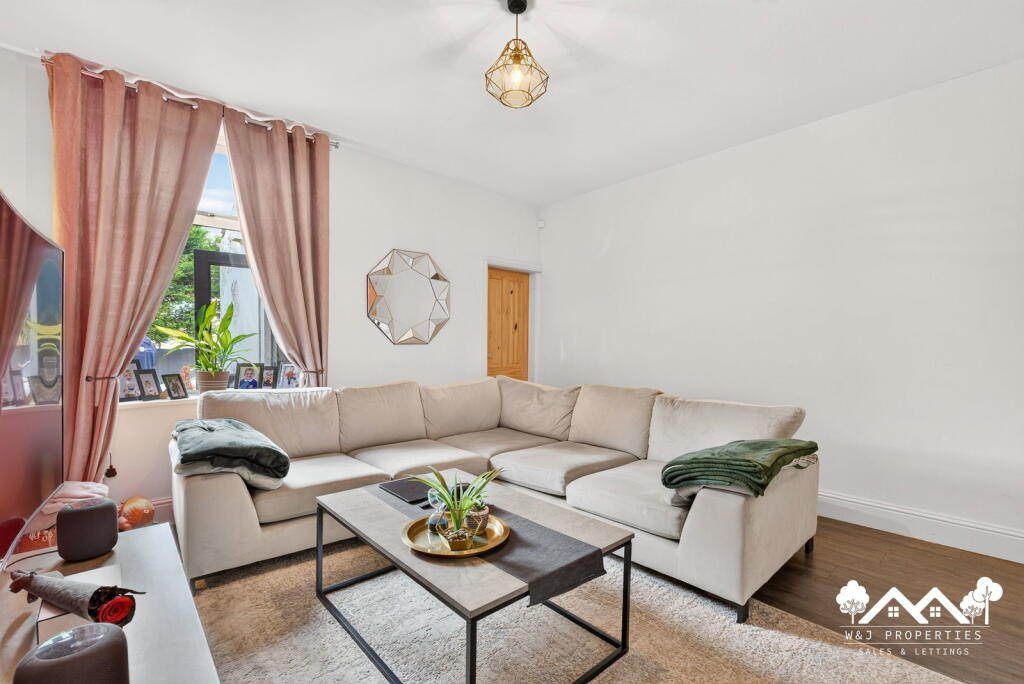 House in Blackburn - View 5