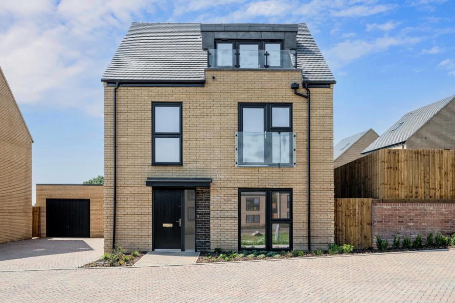 Main image of property: Kennel Lane,
Billericay,
Essex,
CM129RR