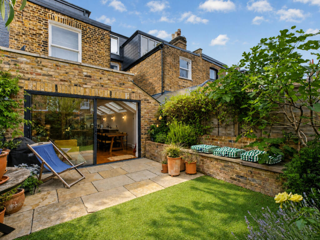 House in London, Queen's Park - View 4
