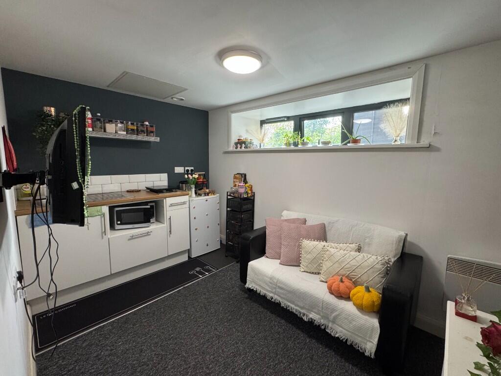 Main image of property: Flat 11, Durning Road, Liverpool, Merseyside, L7