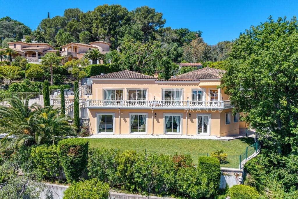 Main image of property: Provence-Alps-Cote d`Azur, Alpes-Maritimes, Cannes