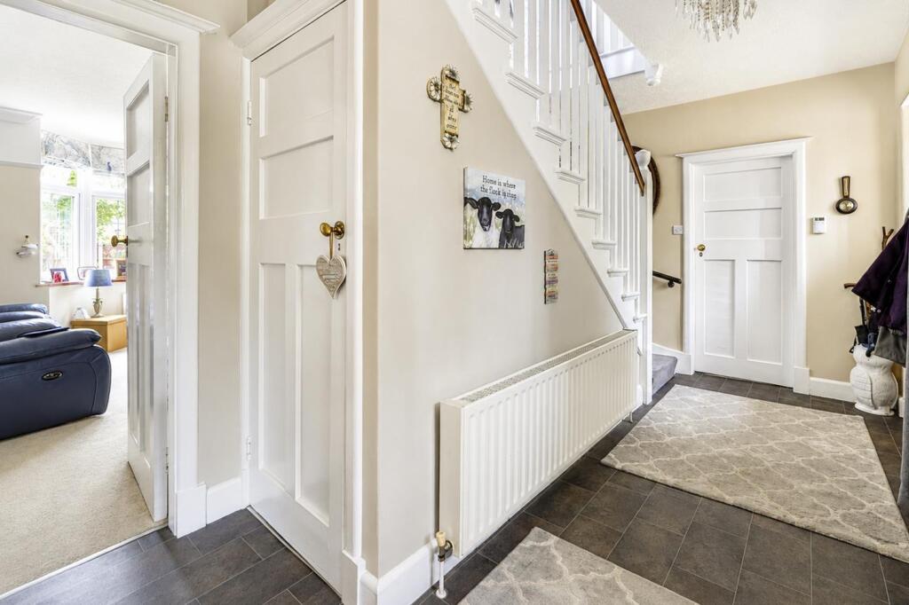 House in Portsmouth - More