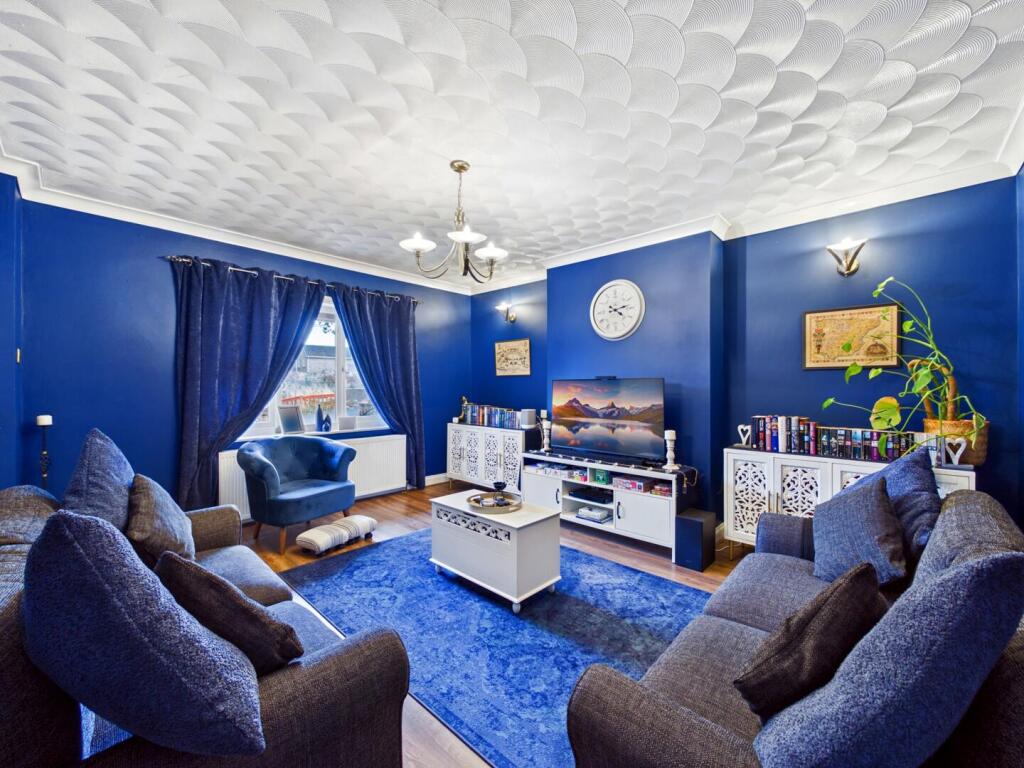 House in Wakefield - View 4