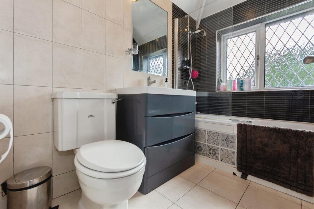 House in Birmingham, Acocks Green - View 4