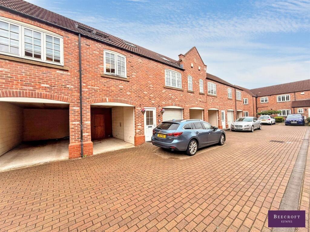Main image of property: Falcon Court, Dinnington, Sheffield