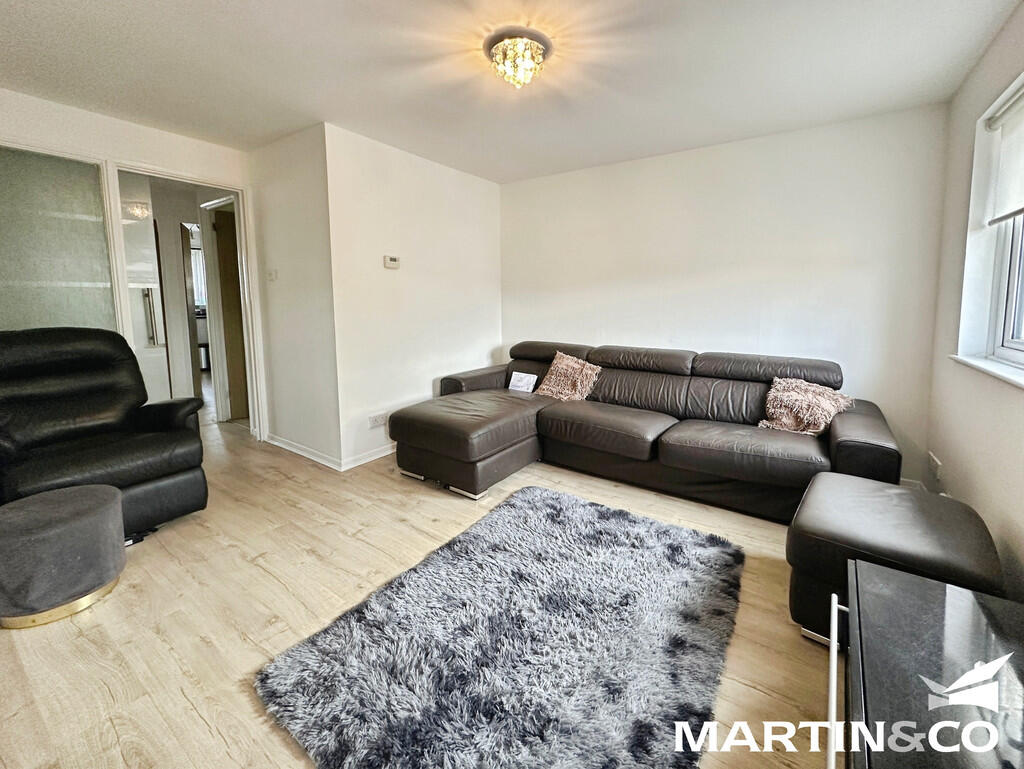 Apartment in Chelmsford - View 3