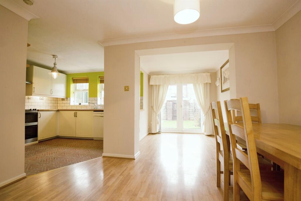 Arundel Place, Cardiff photo 4