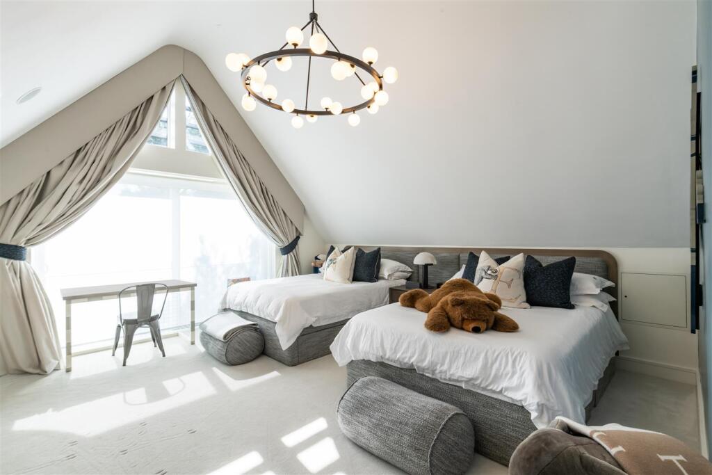 Additional image 16 of Moorfields Road, Canford Cliffs