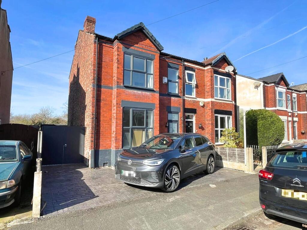 Main image of property: Carlton Road, Sale, M33
