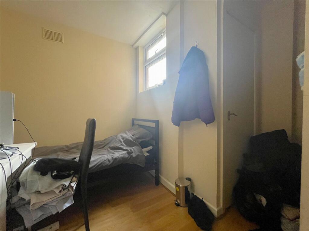 Apartment in Sandwell, Mesty Croft - More