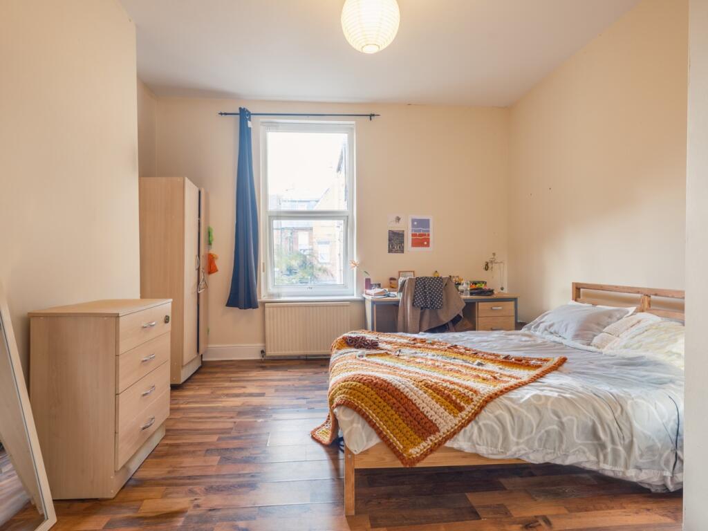 House in Newcastle upon Tyne - More