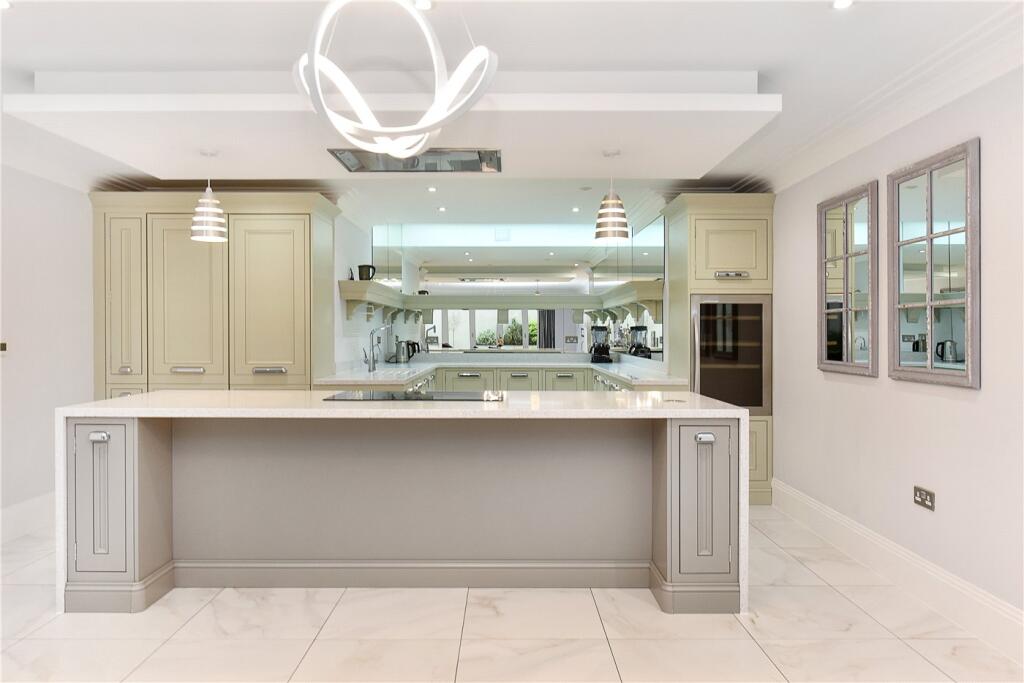 House in London - View 4