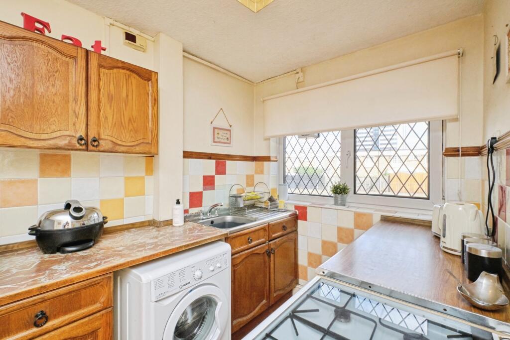 Apartment in Birmingham, West Midlands - More