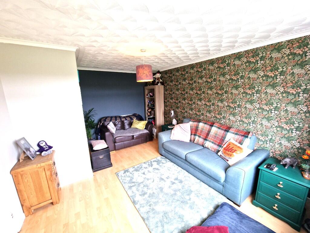 Coedcae Walk, Blackwood, Caerphilly (County of), NP12 photo 4