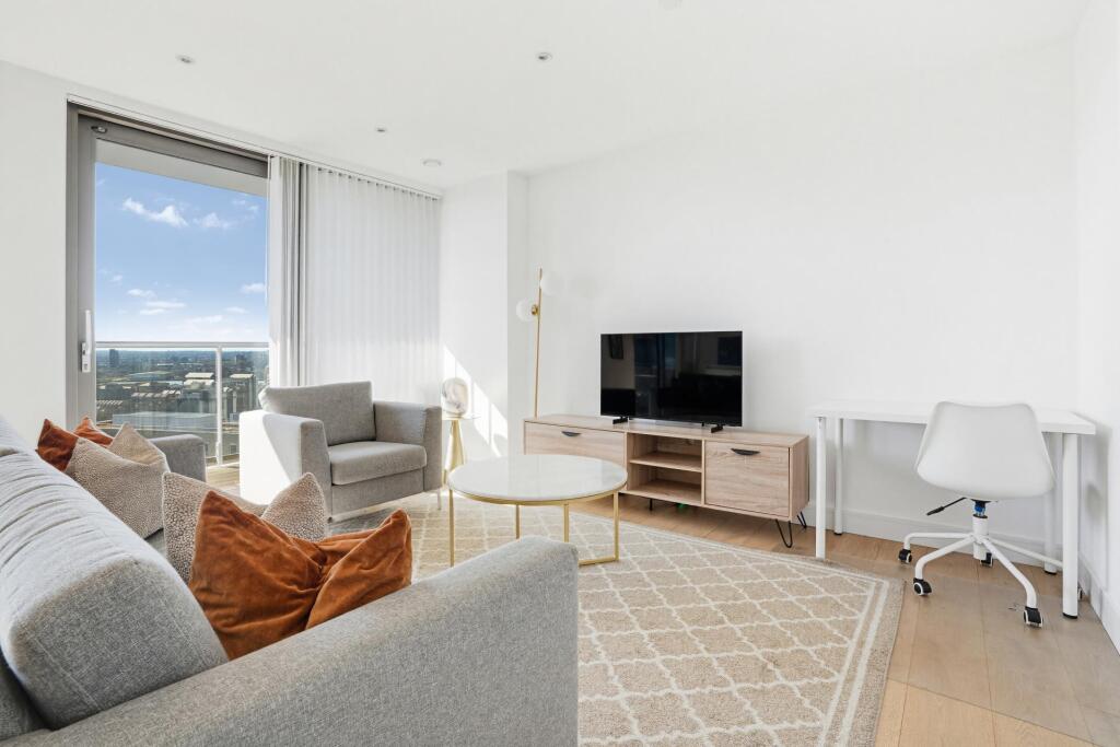 Main image of property: Heritage Tower, 118 East Ferry Road, Canary Wharf, E14