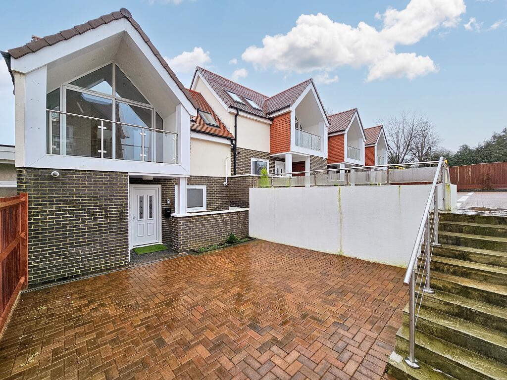 Main image of property: West Street, Haslemere, Surrey, GU27