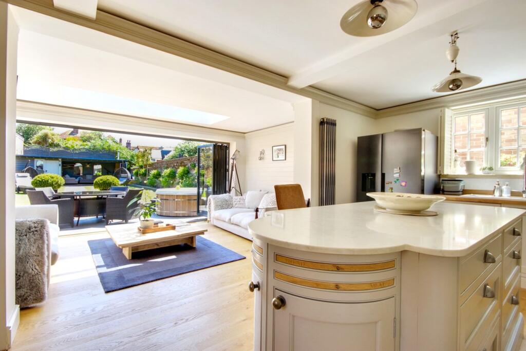 House in New Forest, Lymington, Lymington and Pennington - View 4