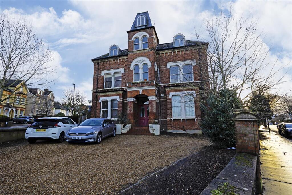 Main image of property: Birdhurst Road,, South Croydon