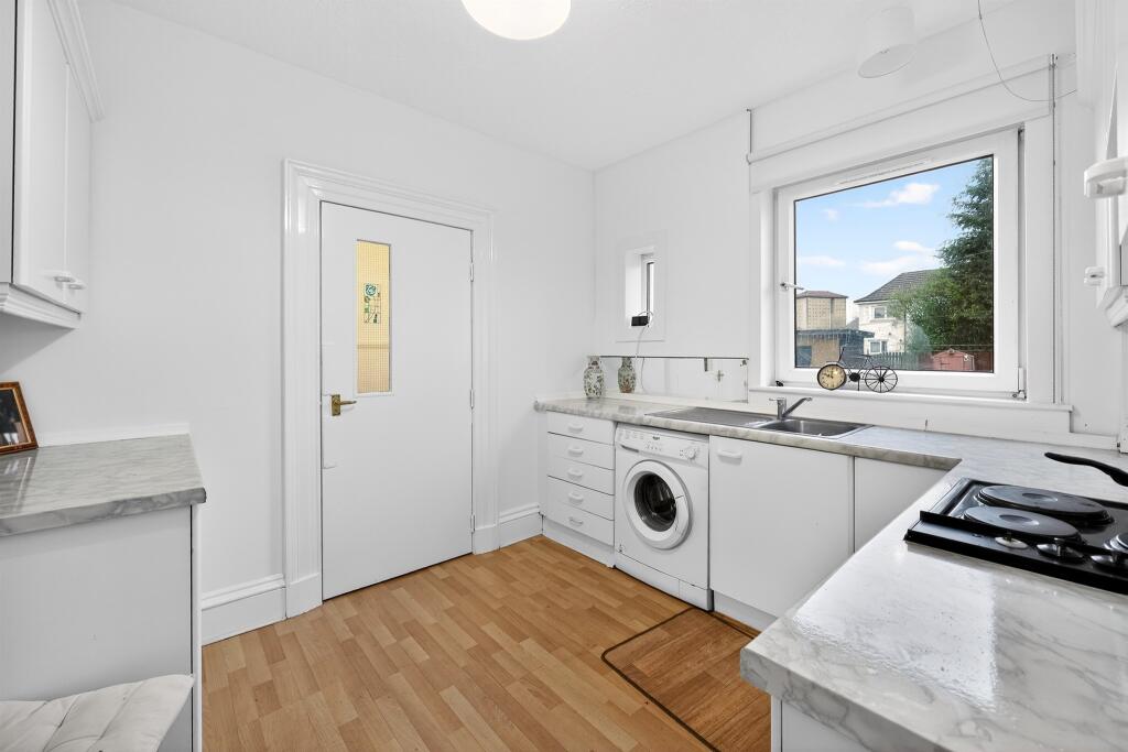 Blackstoun Avenue, Linwood, Paisley photo 4