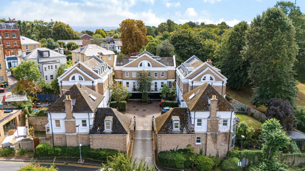 5-bed house on Coxwell Road, London, SE19, £1,195,000