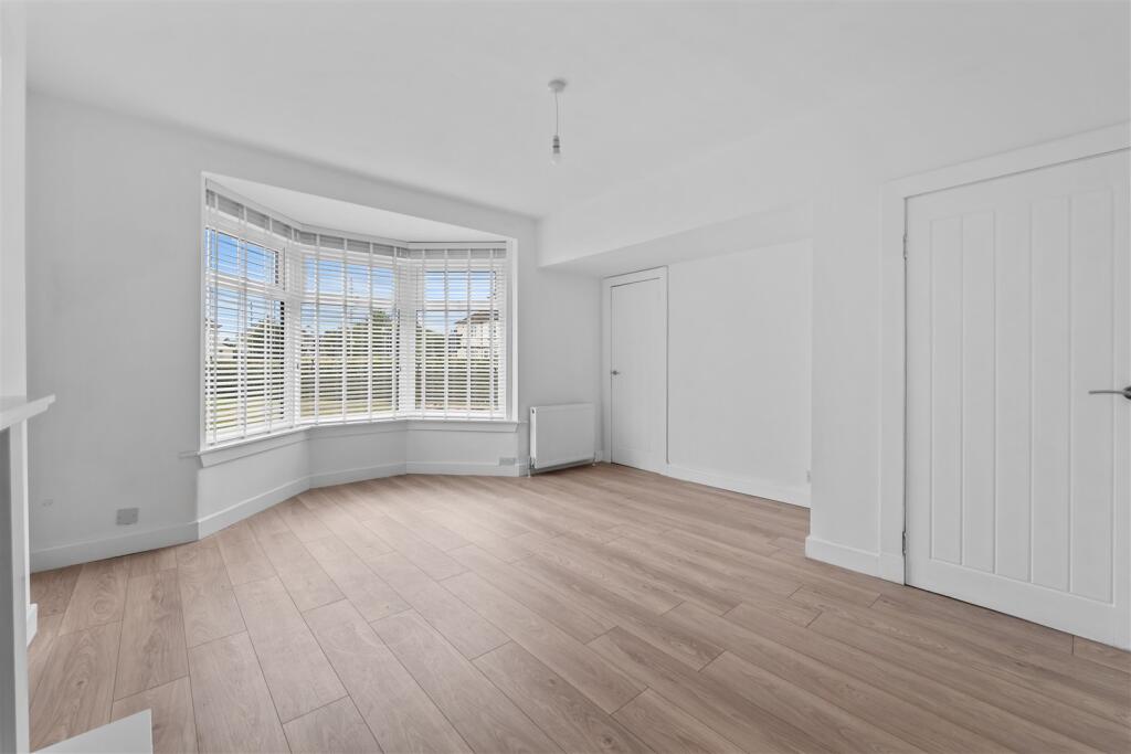 124 Alderman Road, Knightswood, G13 3DB photo 4