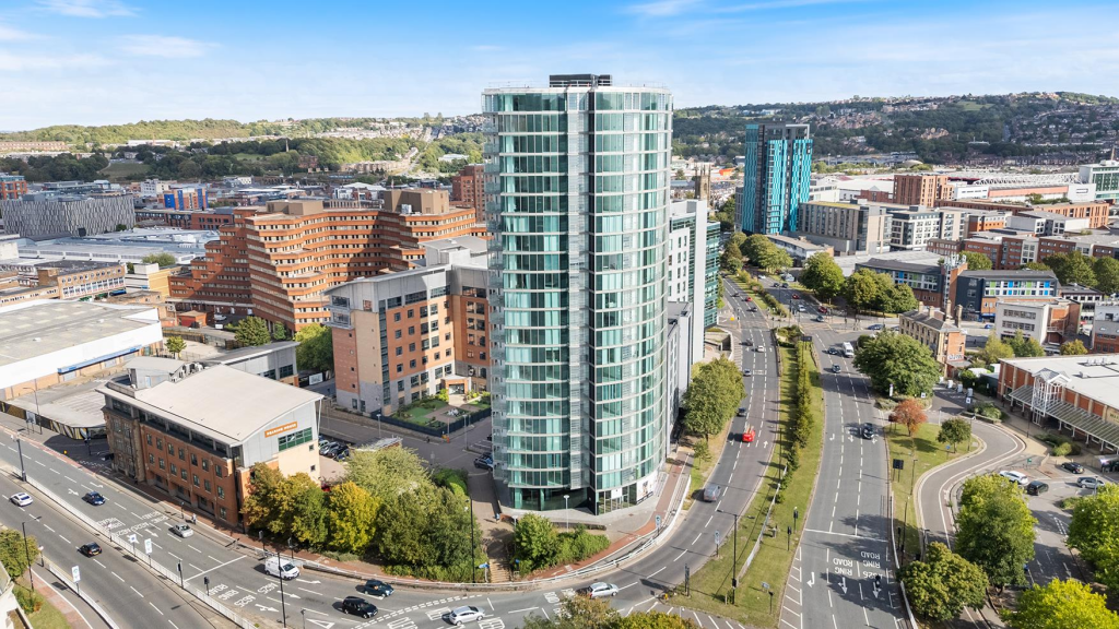 1-bed apartment on St. Marys Gate, Sheffield, £191,950