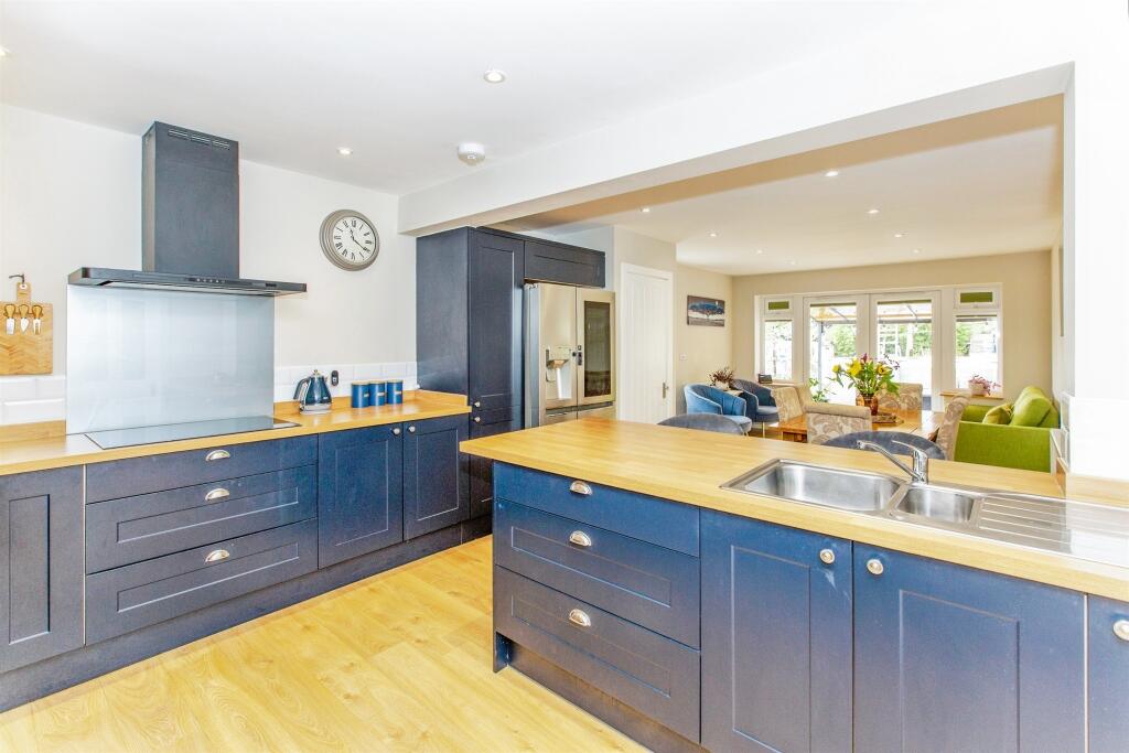 House in Northampton, Stanwick - More