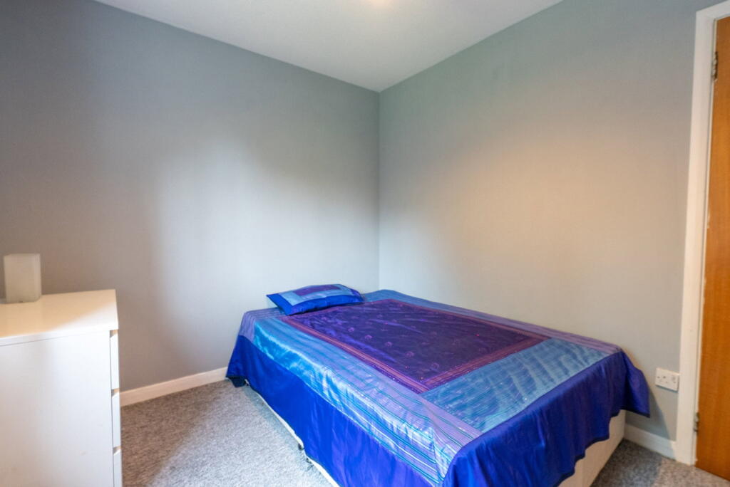 Apartment in Stirling - View 4