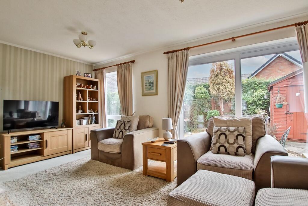 House in Malvern Hills, Holt - More