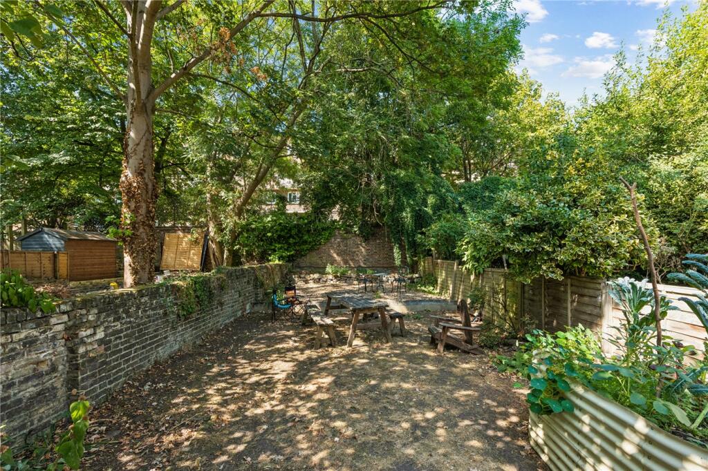 Apartment in London - View 4