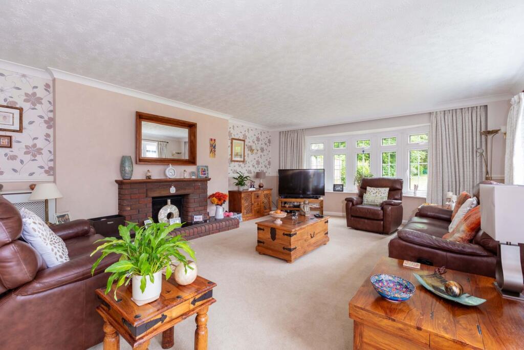 House in Slough - View 4