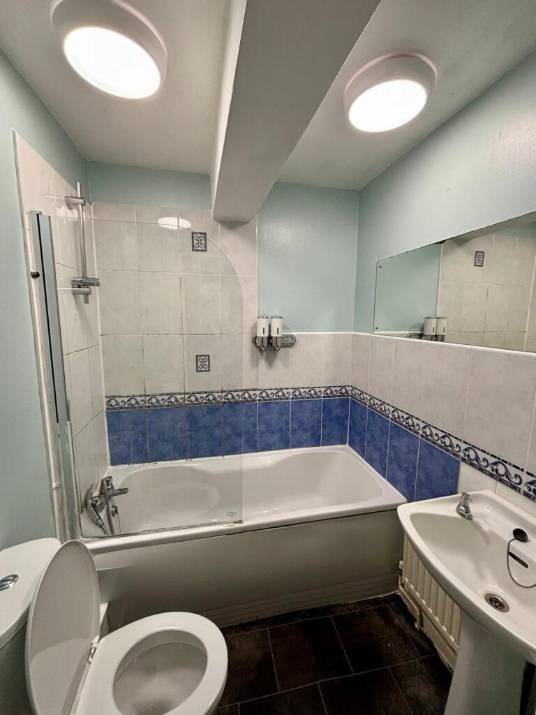 Apartment in Bournemouth - More