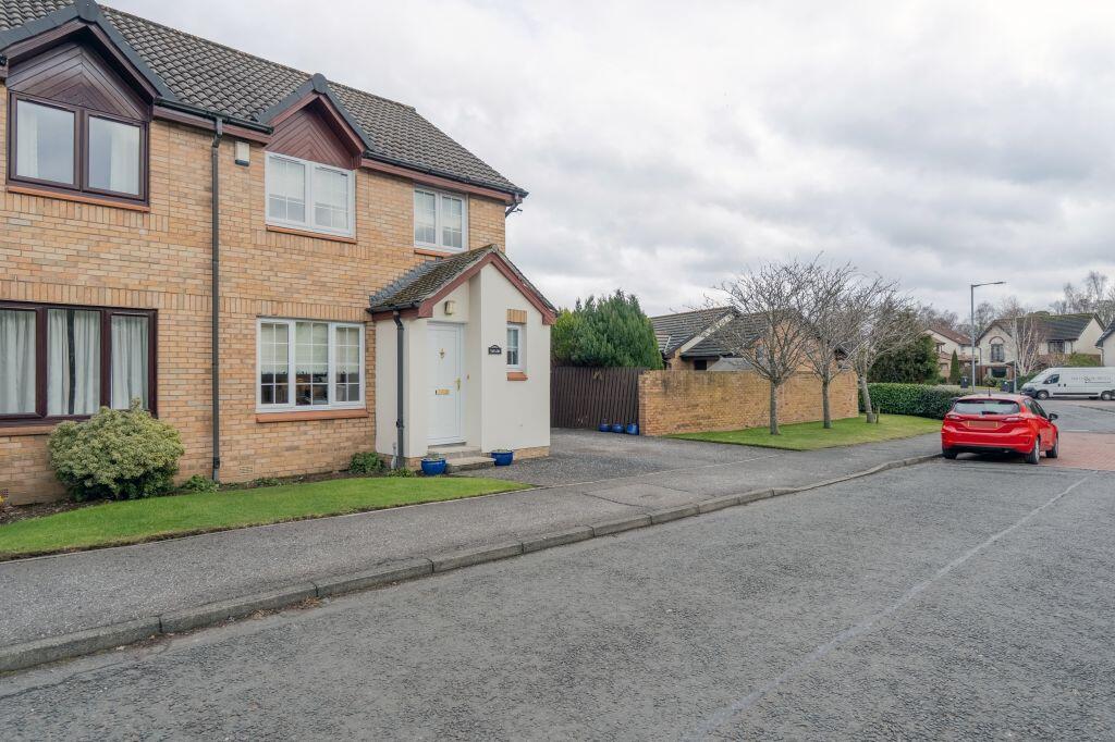 Main image of property: 14 Glen Crescent, PEEBLES, EH45 9BS